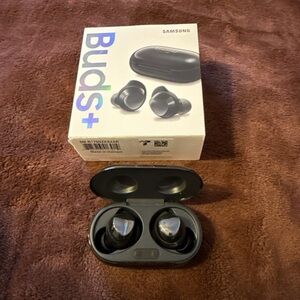 Samsung ear buds